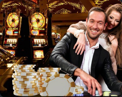 6poker happy couple